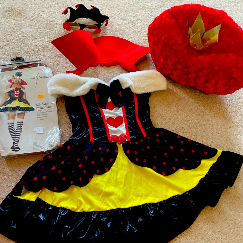 Costume Queen of Hearts - includes Disney wig